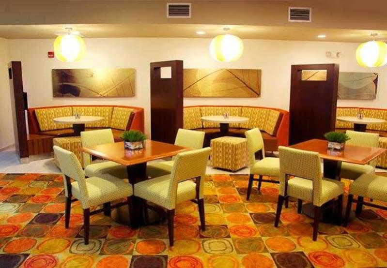 Hotel Courtyard By Marriott Hickory Extérieur photo